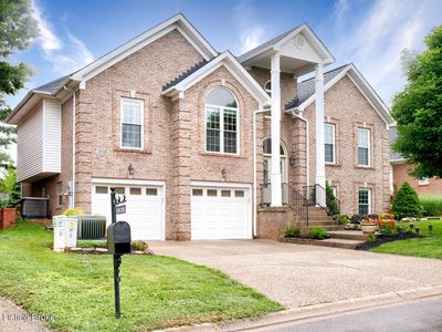 10126 Springhurst Gardens Cir, Louisville, KY, 40241