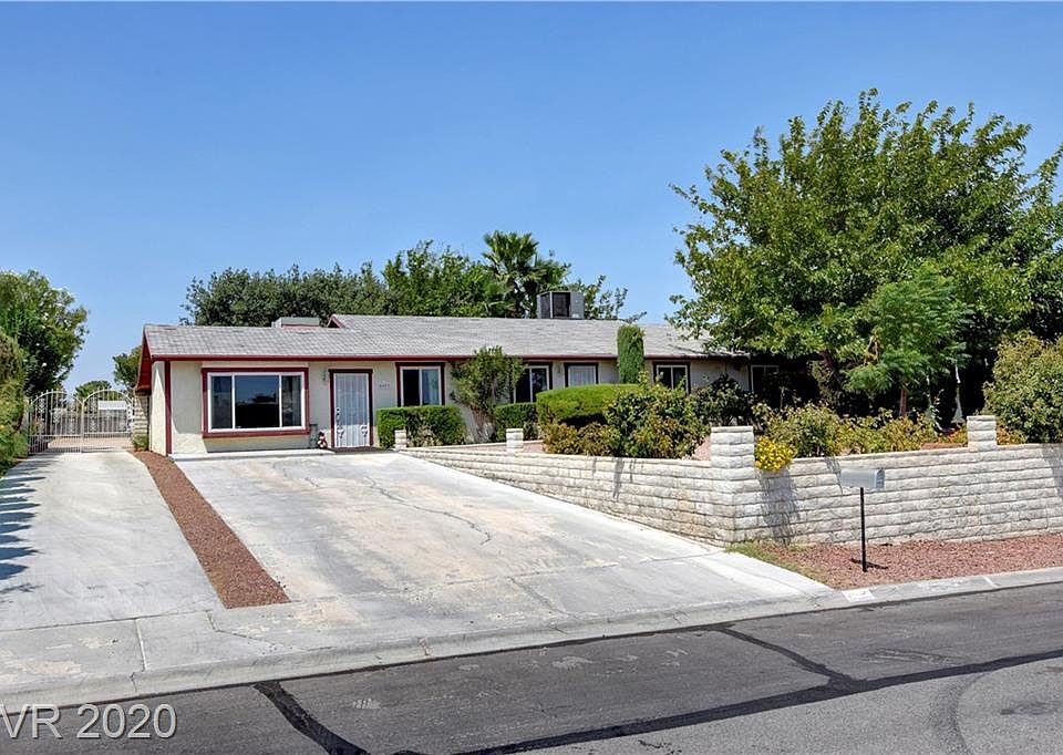 1st image of 8053 Red Barn Dr