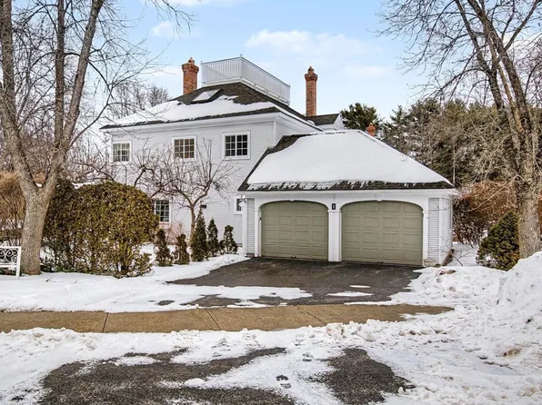 7 Southwind Drive, Burlington, VT 05401