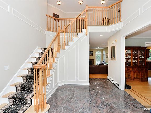 3rd image of 88 Dearborn Road