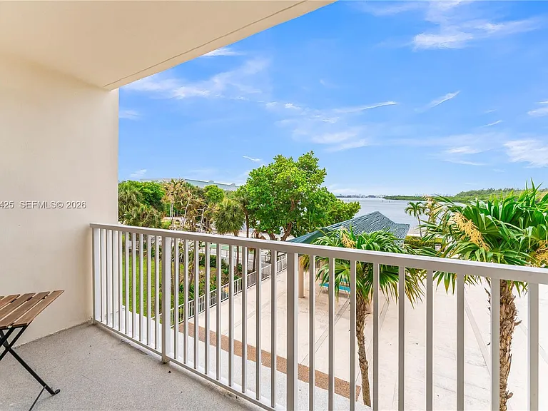 300 Bayview Dr #214 — Photo 31