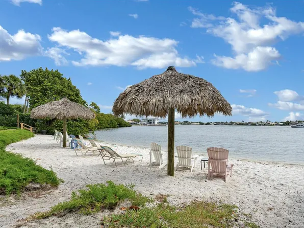 200 Scotia Drive #305, Hypoluxo, FL 33462