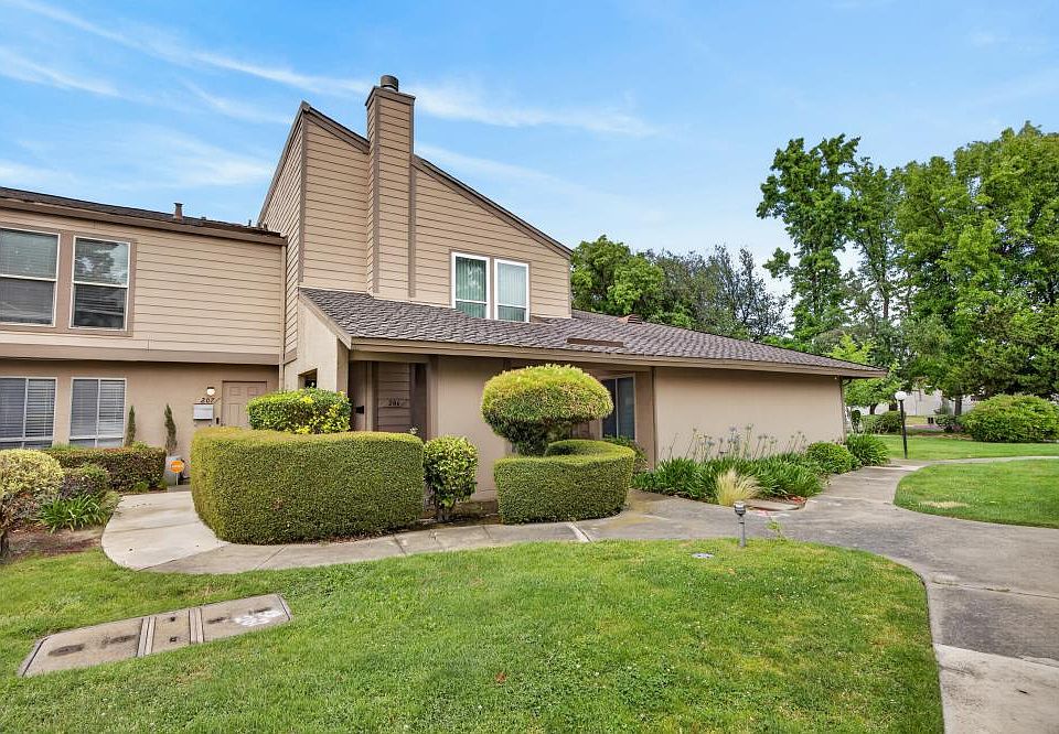 1st image of 206 Touchstone Pl