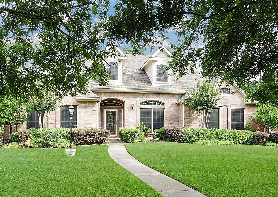 1st image of 5522 Darschelle Dr