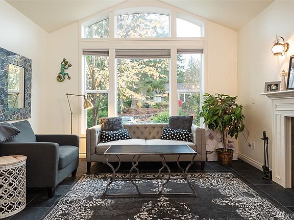 5th image of 4821 Deer Creek Ln
