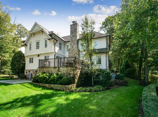 10 Ox Bow Ln, Summit, NJ 07901