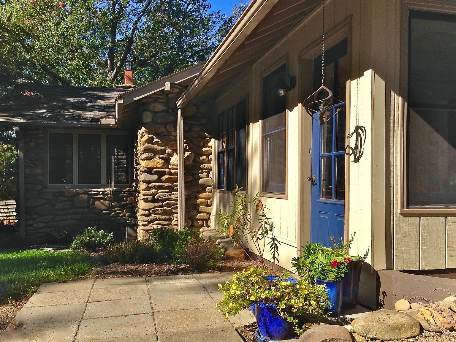681 Bee Tree Rd — Photo 2