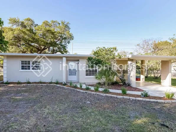 3701 Schwalbe Dr, Sarasota, FL 34235