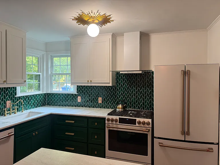 600 Elm Ave — Photo 4