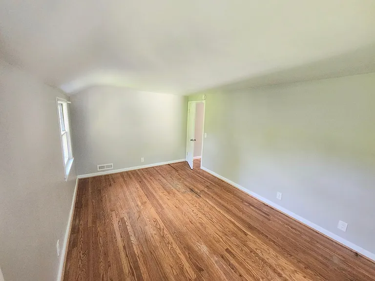 21 Glenmont Dr — Photo 20