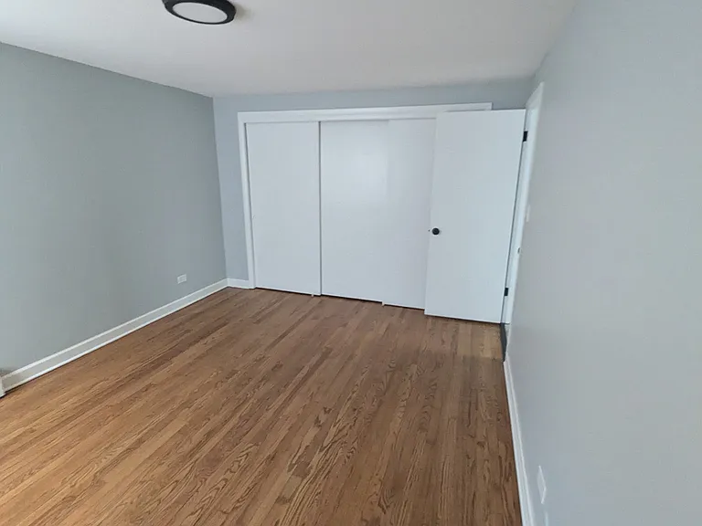 6212 W Montrose Ave #1R — Photo 8