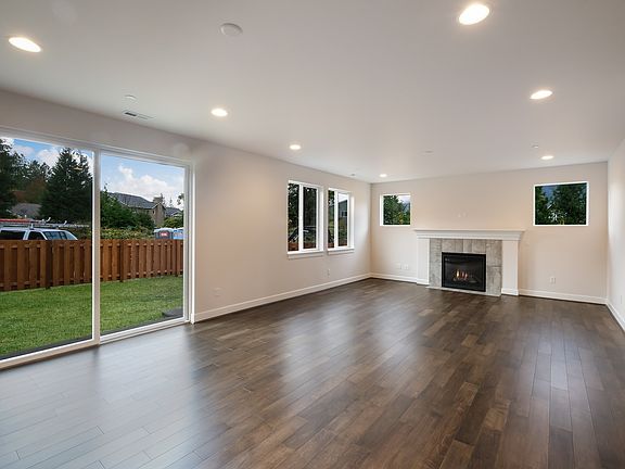 3rd image of 612 Mt Teneriffe Dr SE