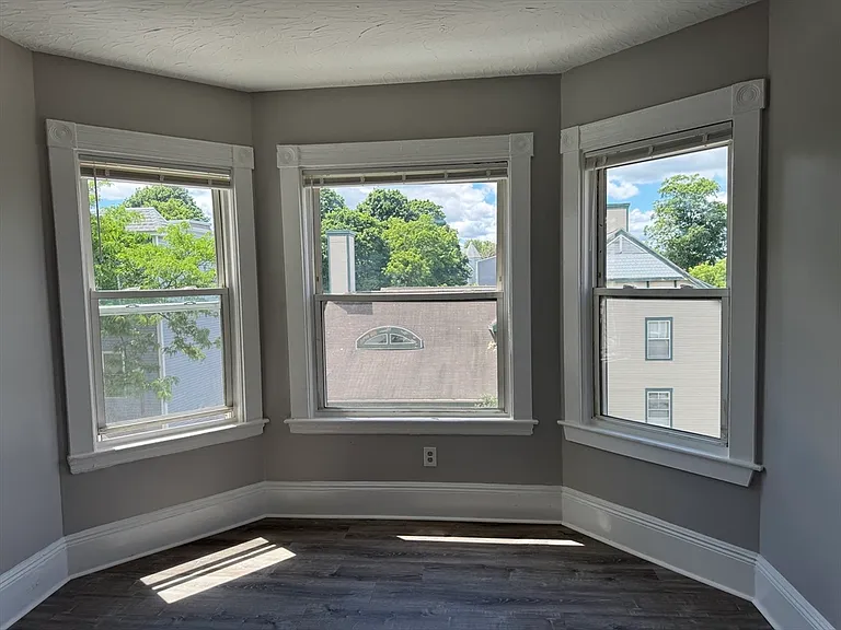 7 Woodward Park St #3 — Photo 1
