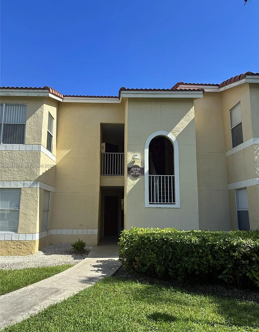 Isles At Lago Mar Condo — Photo 3