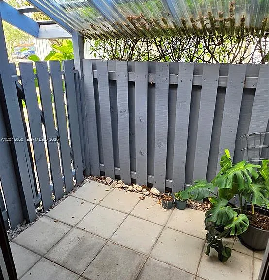 1652 N 14th Ter #1652 — Photo 36