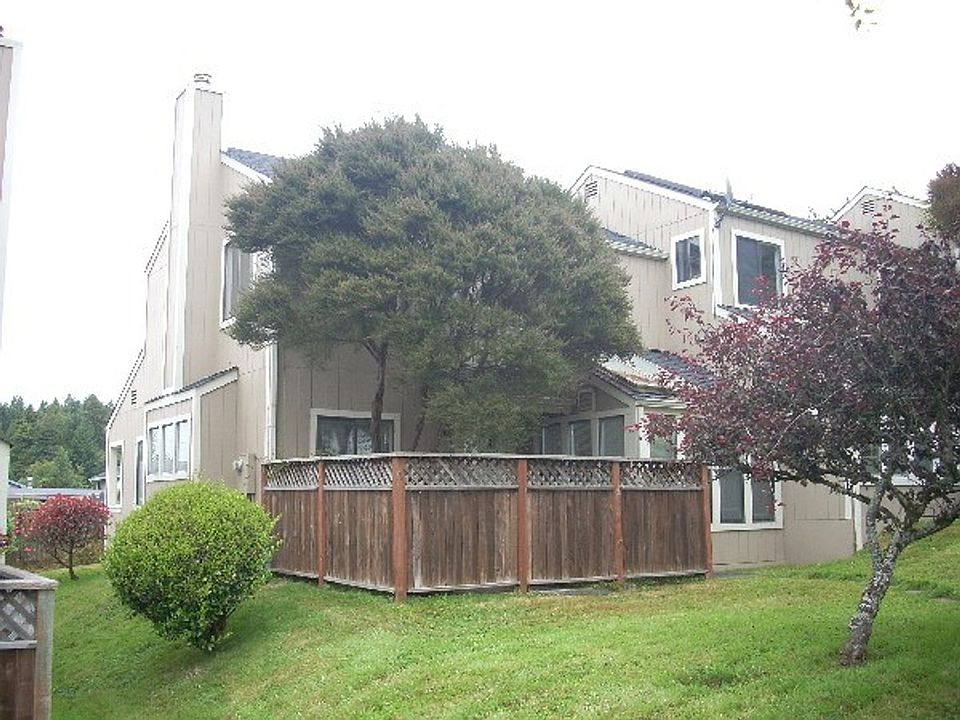 2nd image of 688 Hidden Creek Rd