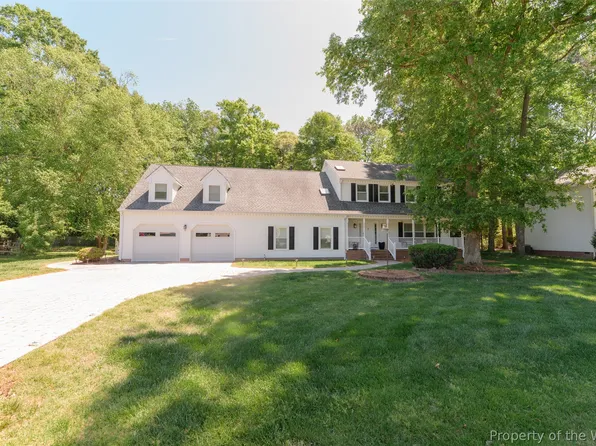 102 Stevens Ct, Yorktown, VA 23693