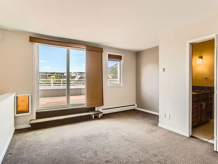 1529 Spruce St #7 — Photo 15