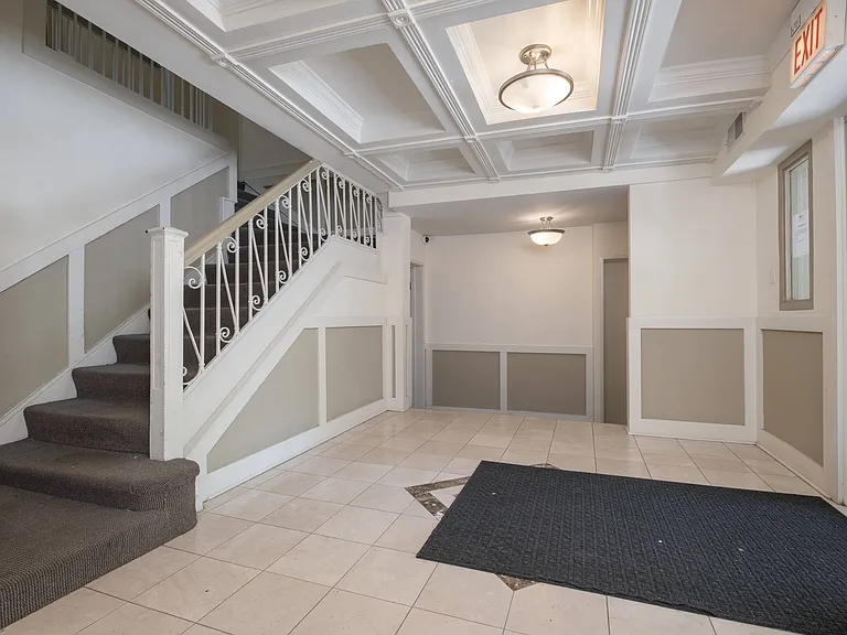 4706 N Beacon — Photo 41