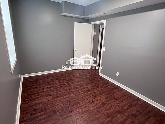 5th image of 341 19th Ave NE #1