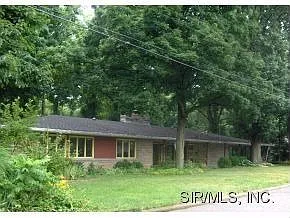 20 Briarcliffe Dr photo 1