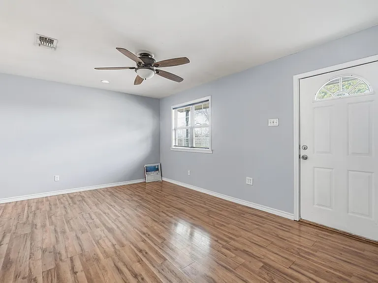 1741 Pasadena Dr — Photo 5