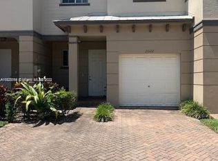 2022 Nassau Dr, Riviera Beach, FL 33404