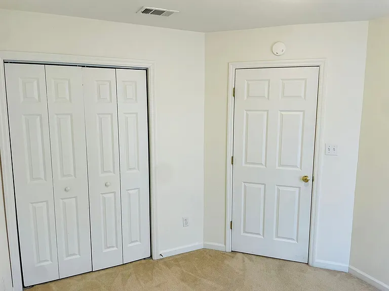 2031 Sunny Dale Dr — Photo 22