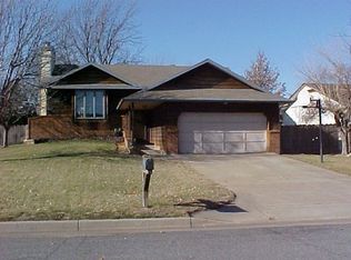 1927 N Evergreen St, Wichita, KS 67212