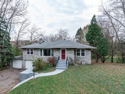 111 City View Dr, Minnetonka, MN, 55305