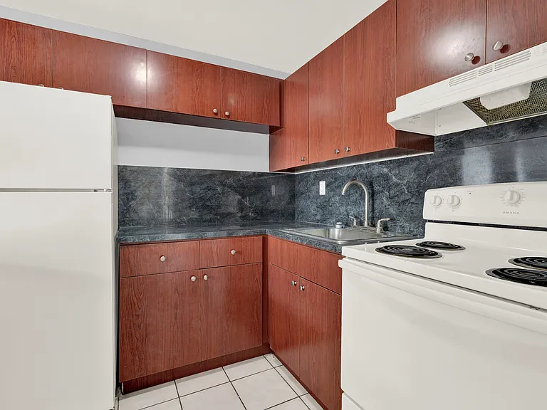 2407 NW 135th St #314 — Photo 7