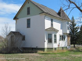 25 W Grove St, Sentinel Butte, ND 58654