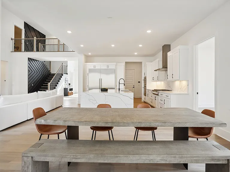 6100 Lookaway Cir — Photo 12