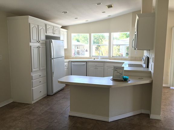 4th image of 8056 W Coconut Palm Dr