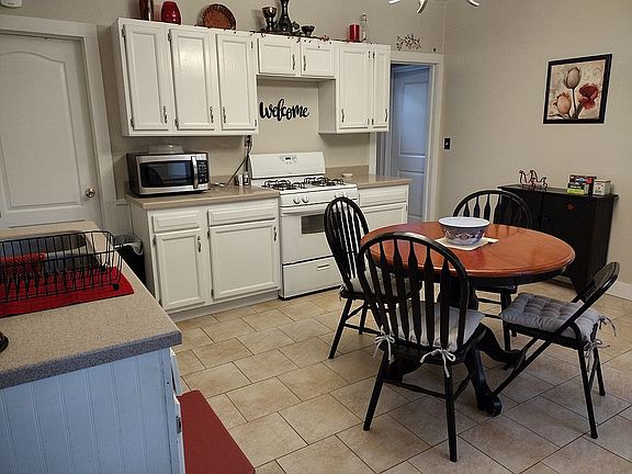 Large eat-in kitchen.