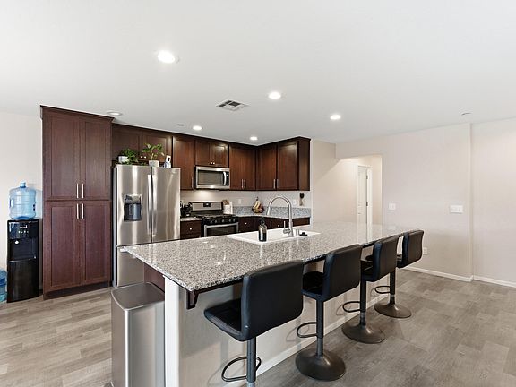 3rd image of 2201 E Delta Court