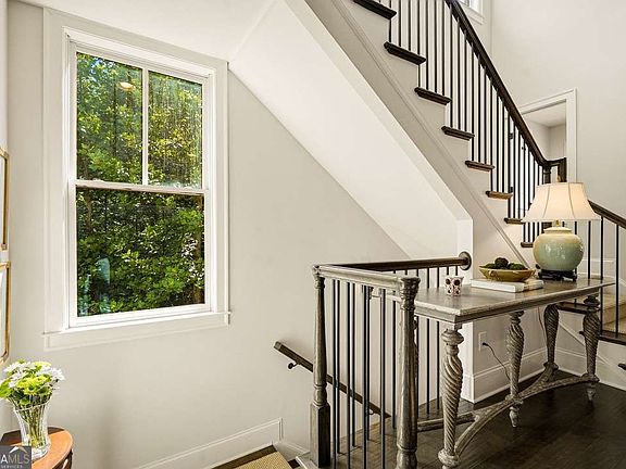 5th image of 137 Quinn Way