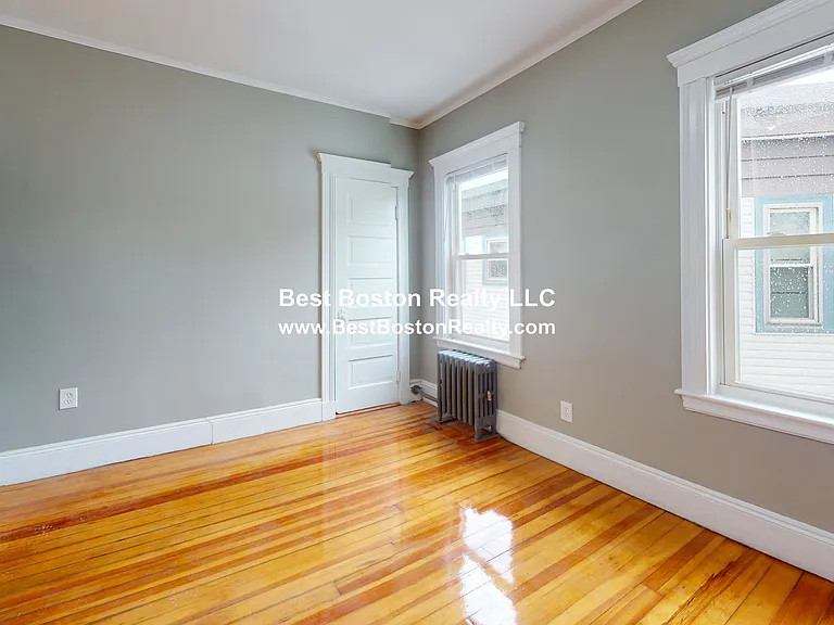 3943 Washington St #1 — Photo 9