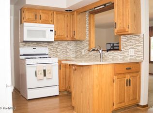 622 Birch St, Marshall, MI
