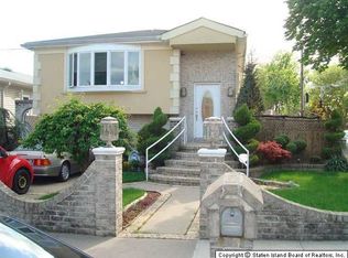 256 Delmar Ave, Staten Island, NY 10312