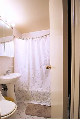 Rented by City Connections Realty | media 49