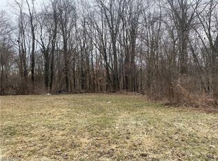 Longwood, Niles, OH 44446