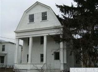 82 N 5th St, Hudson, NY 12534