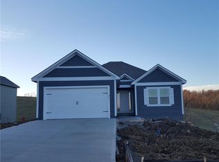 801 SW Mill Creek Ct, Grain Valley, MO 64029