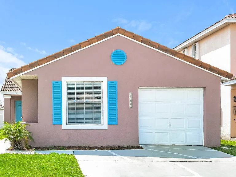 2294 Santa Lucia St — Photo 1