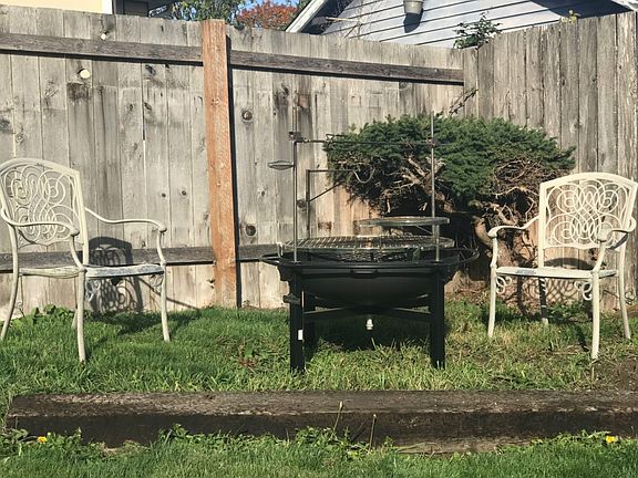 5th image of 318 Wichman St S