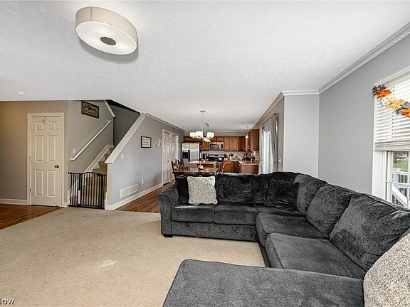 3rd image of 1792 Bellaway Dr