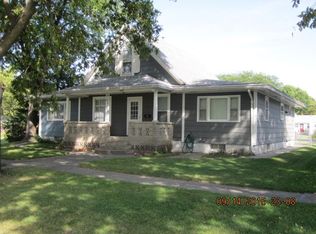 2410 7th St, Columbus, NE 68601
