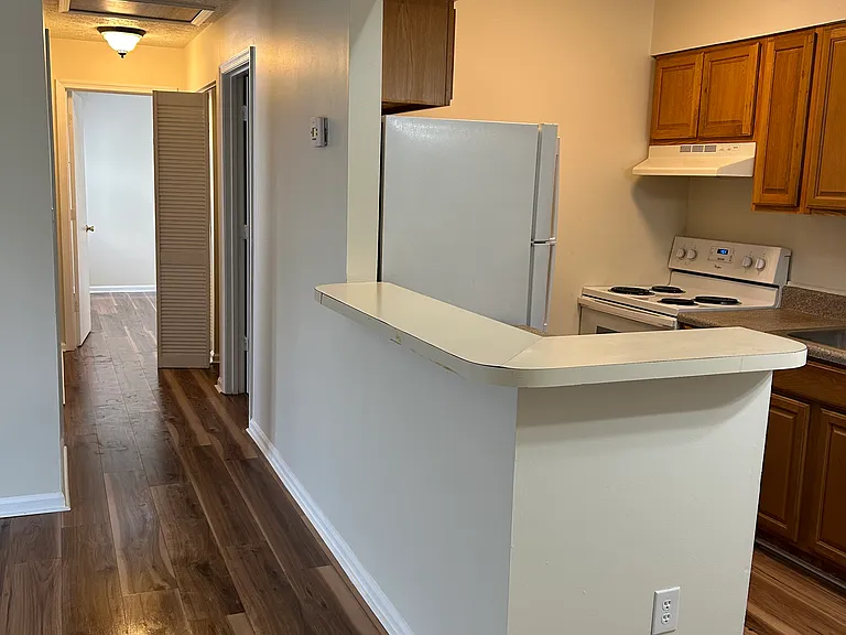 120 Wells Ct — Photo 4