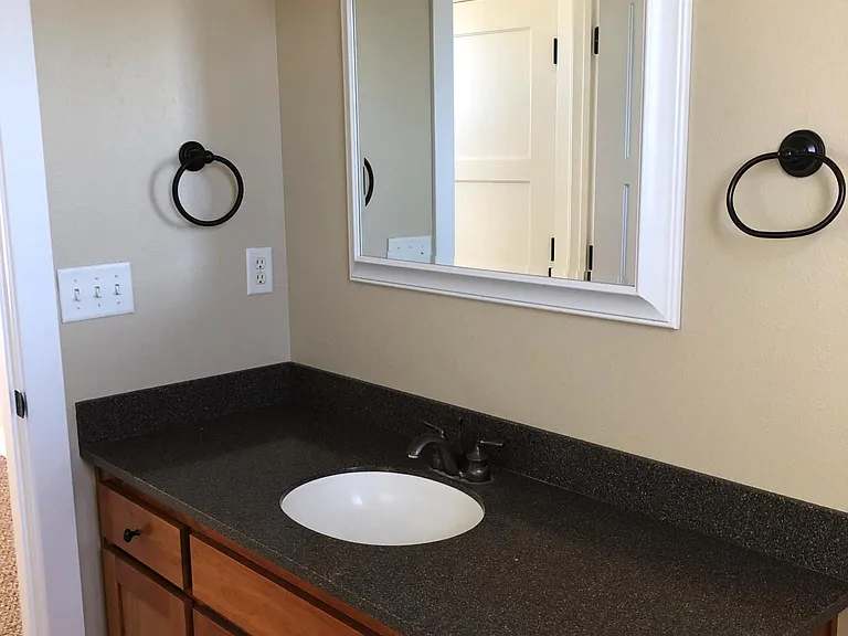 2216 Leinberger Ln — Photo 11